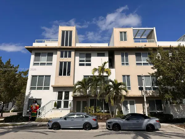 10471 NW 66th Street, Doral, FL 33178