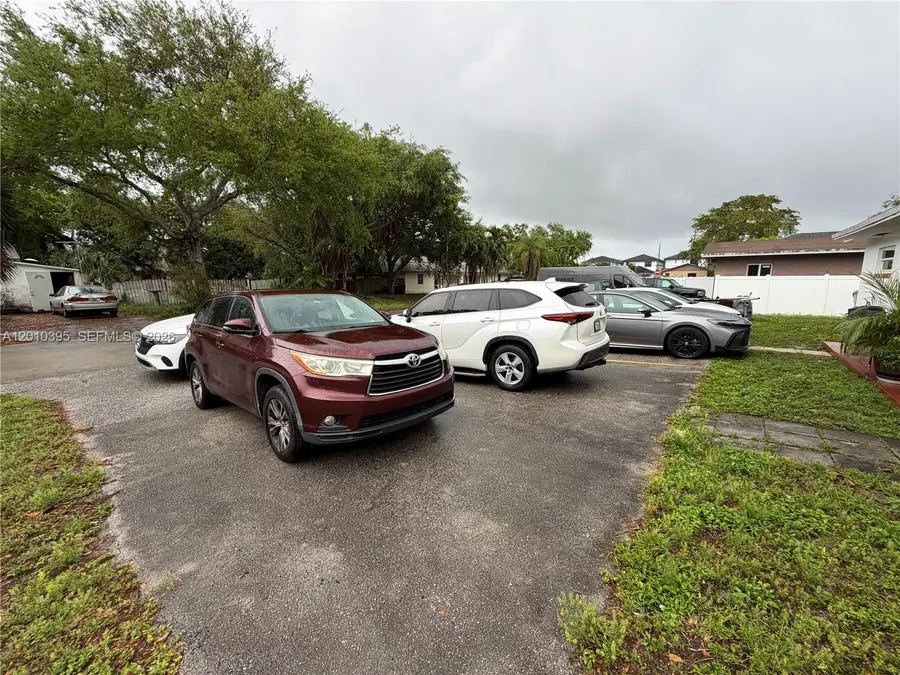 2620 SW 51st Street, Fort Lauderdale, FL 33312 - #2