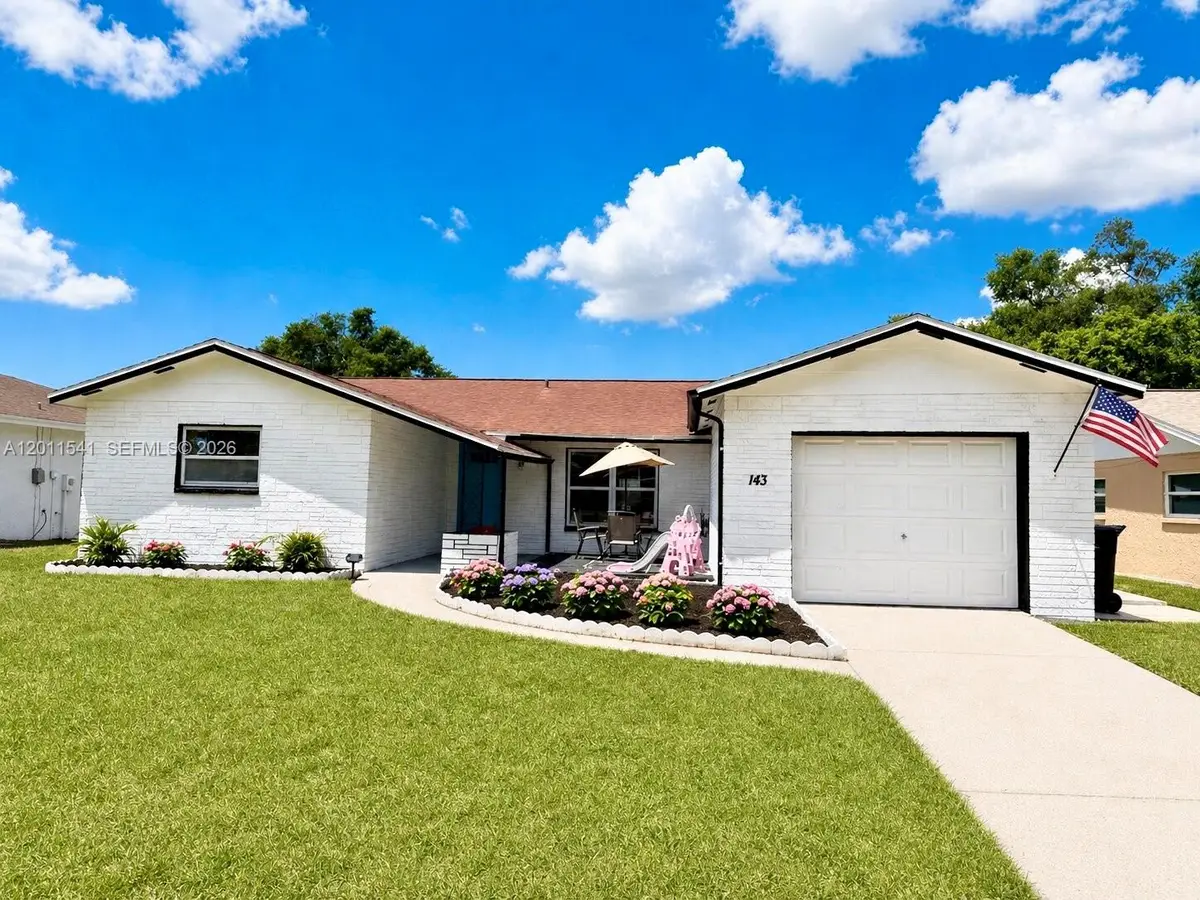 143 Valley Circle, Brandon, FL 33510 - #1