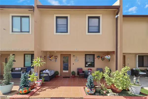 3859 SW 99th Avenue #8, Miami, FL 33165