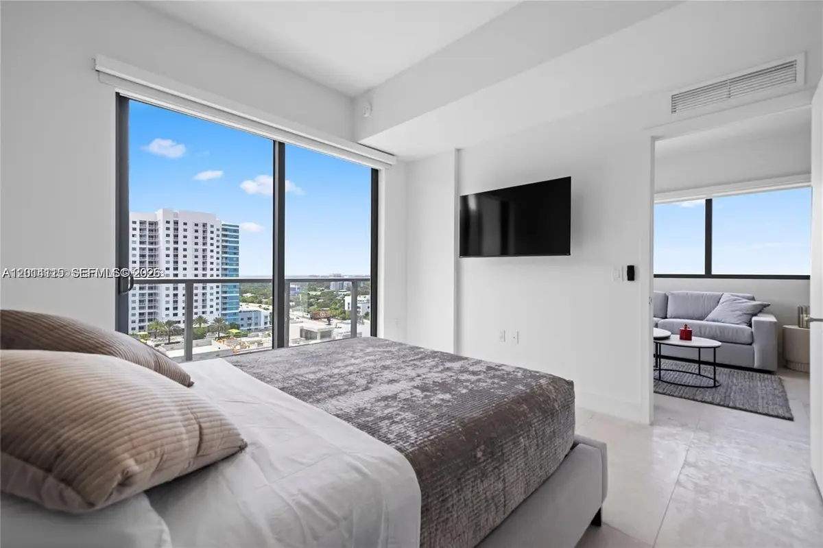239 SW 9th Street #1502, Miami, FL 33130 - #1