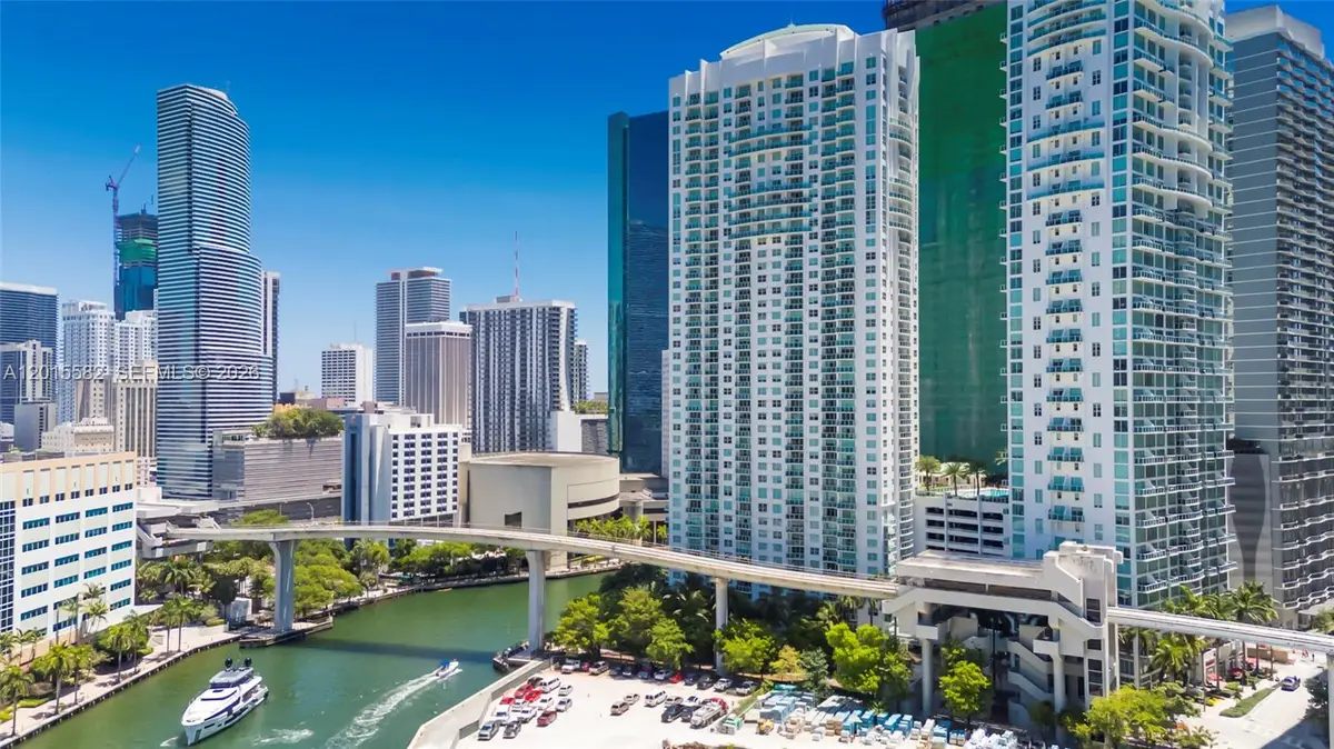31 SE 5th Street #3010, Miami, FL 33131 - #1