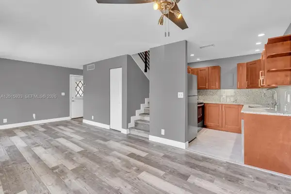 8911 NW 28th Drive #32B, Coral Springs, FL 33065