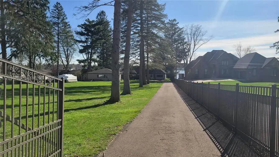 605 Hilltop Drive, Genoa, MI  - #3