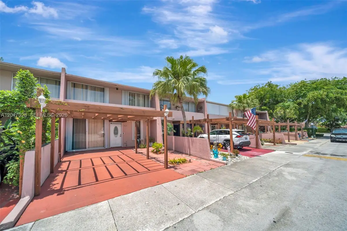 14154 Kendale Lakes Circle, Miami, FL 33183 - #1