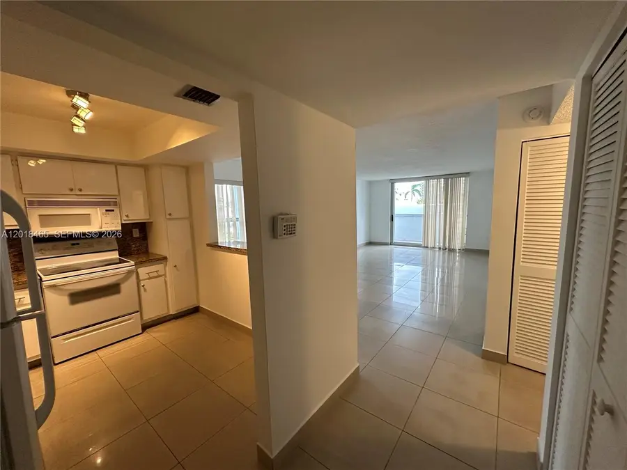 7118 Bonita Drive #305, Miami Beach, FL 33141 - #2