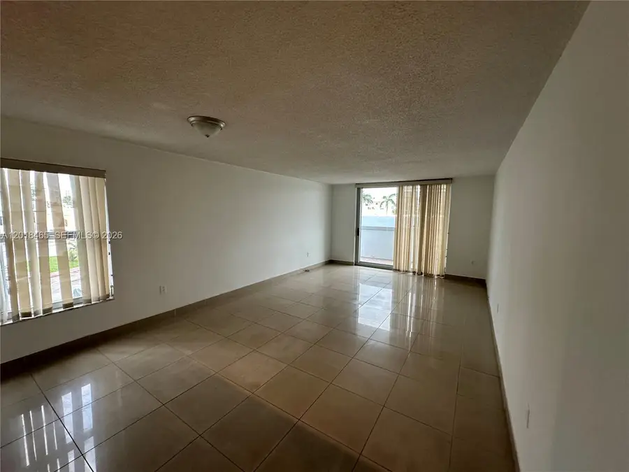 7118 Bonita Drive #305, Miami Beach, FL 33141 - #3