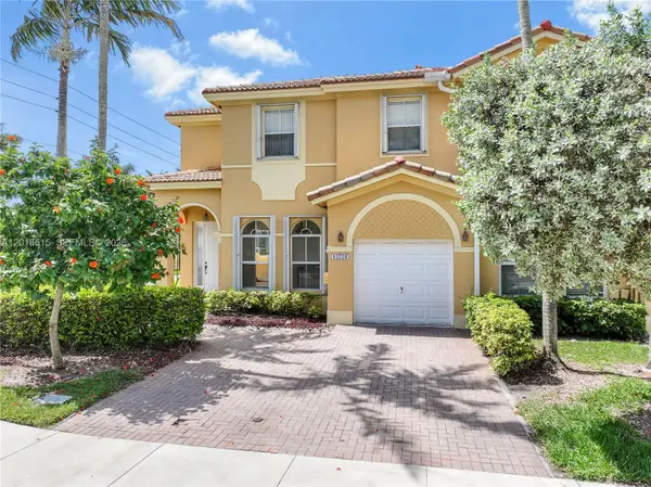 13724 SW 115th Lane, Miami, FL 33186