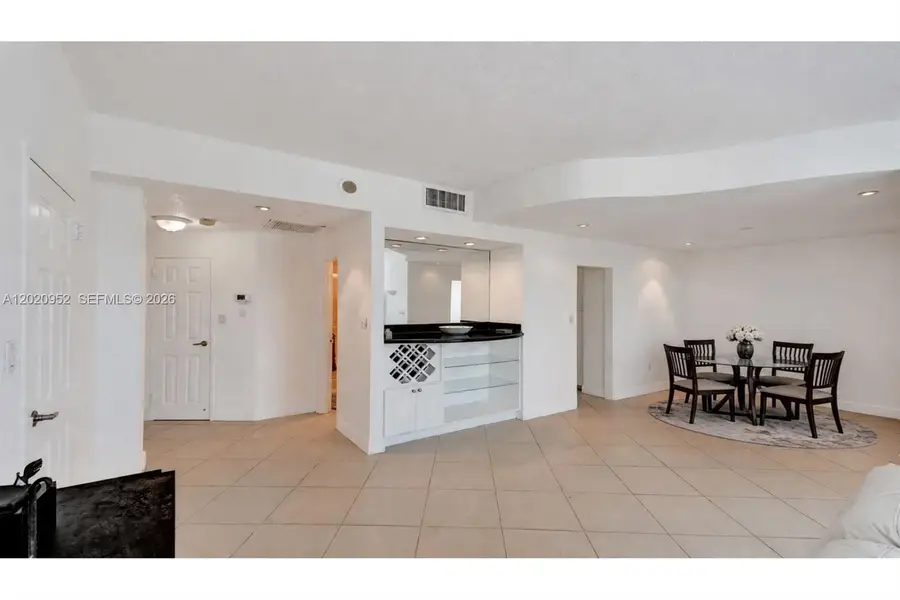 4925 Collins Avenue #3H, Miami Beach, FL 33140 - #3