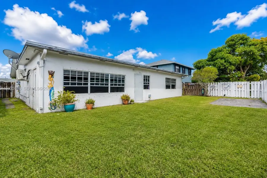 11641 NW 42nd Street, Sunrise, FL 33323 - #2