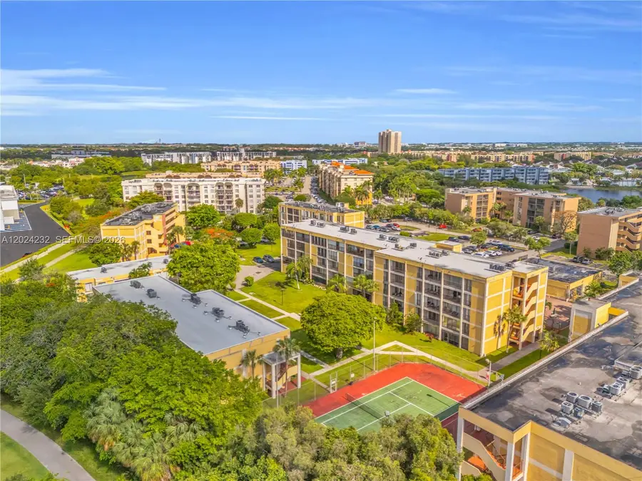 9280 Fontainebleau Boulevard #505, Miami, FL 33172 - #3