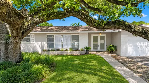 2202 N 42nd Avenue, Hollywood, FL 33021
