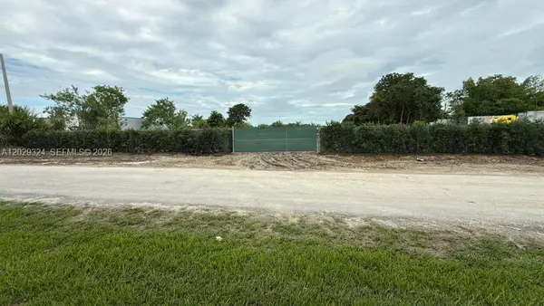 SW 213th Avenue, Miami, FL 33187