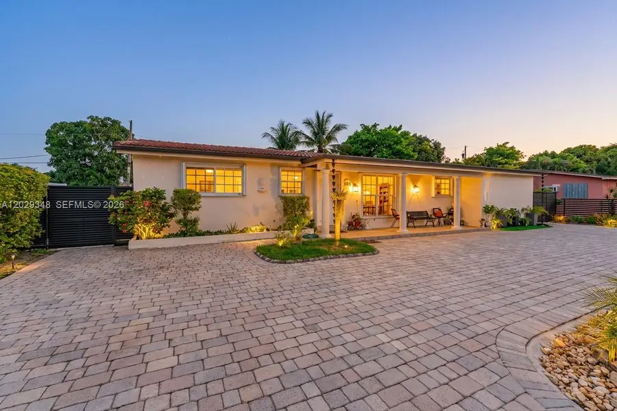 884 W 72nd Place, Hialeah, FL 33014 - #3