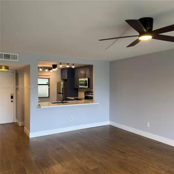 100 NW 76th Avenue #1082, Plantation, FL 33324