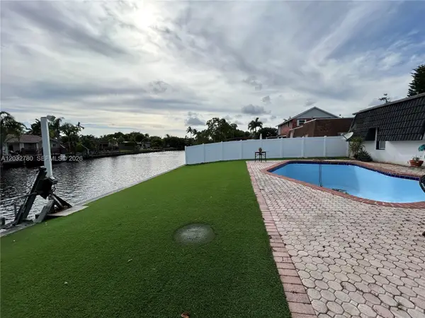 1772 NW 36th Court, Oakland Park, FL 33309