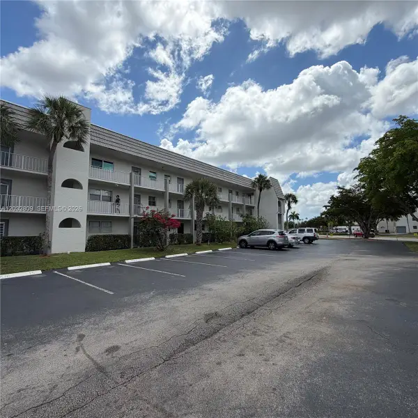 8200 Sunrise Lakes Boulevard #308, Sunrise, FL 33322