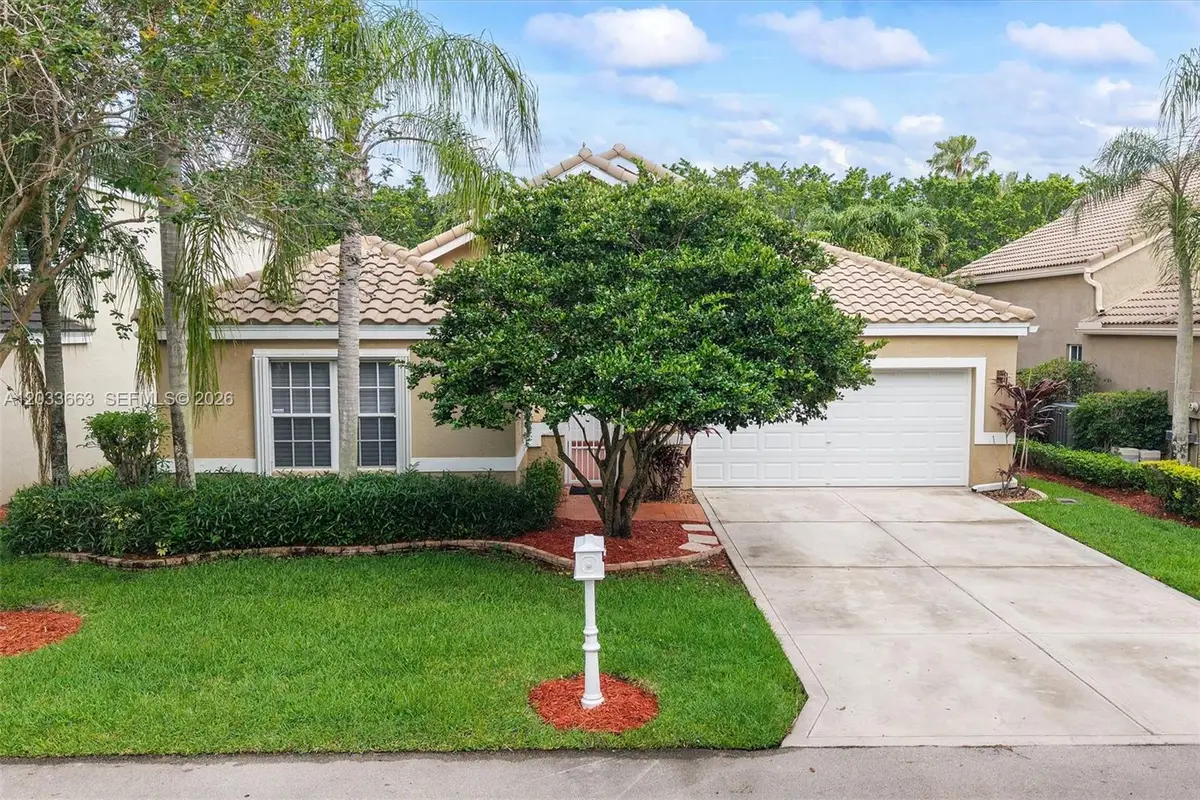 2013 Island Circle, Weston, FL 33326 - #1