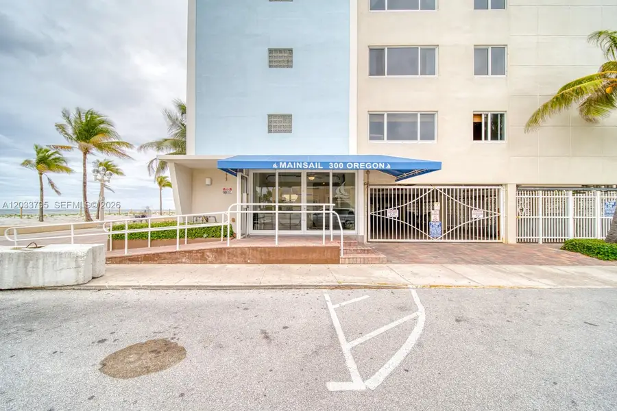 300 Oregon Street #507, Hollywood, FL 33019 - #2