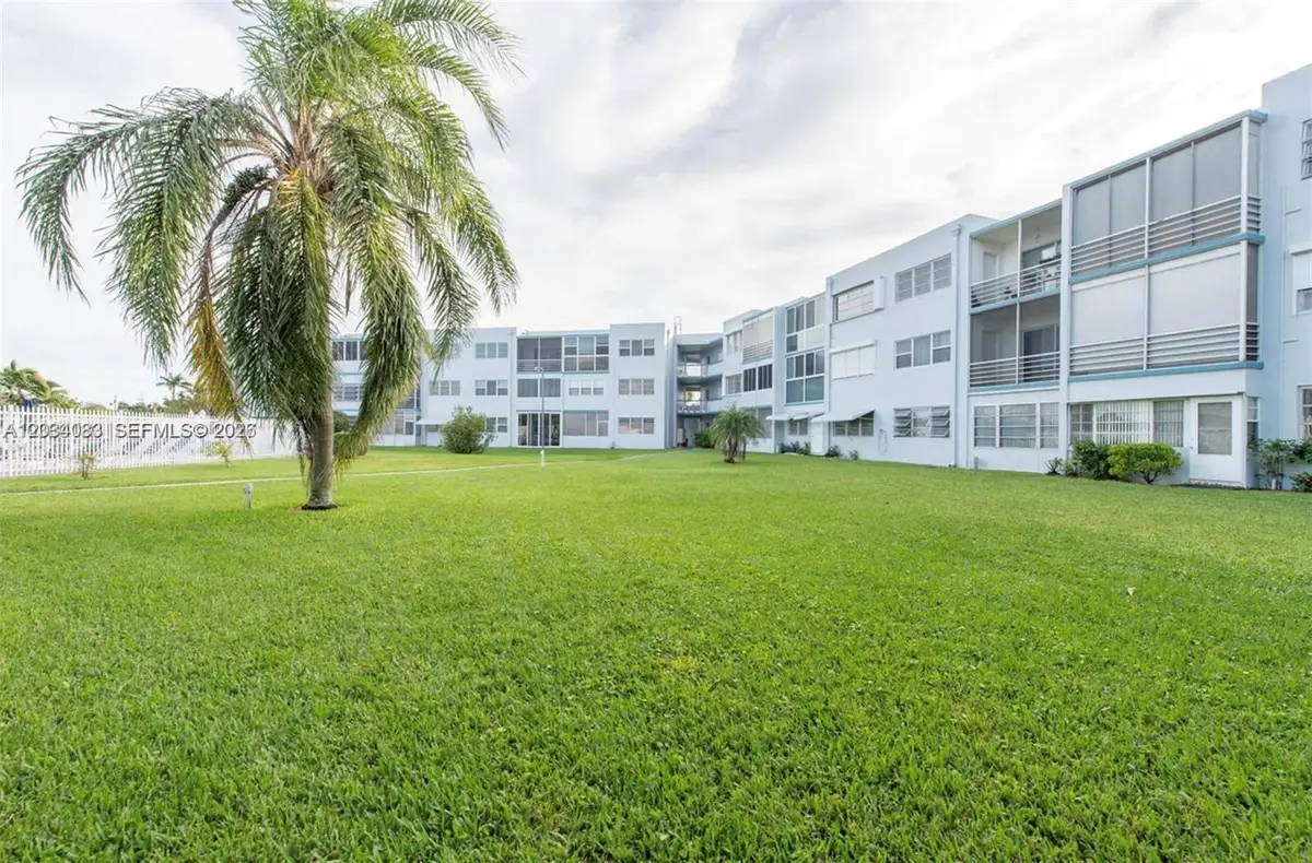 2200 Park Lane #105, Hollywood, FL 33021 - #1
