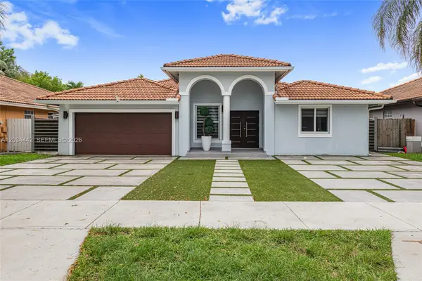 15932 SW 101st Terrace, Miami, FL 33196