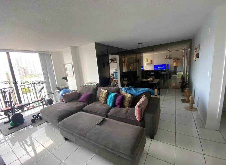 16909 N Bay Road #1009, Sunny Isles Beach, FL 33160 - #2