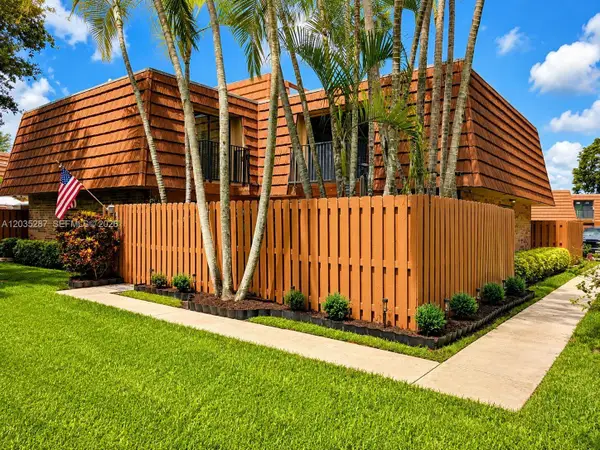 2589 Garden 2589 #2589, Hollywood, FL 33026