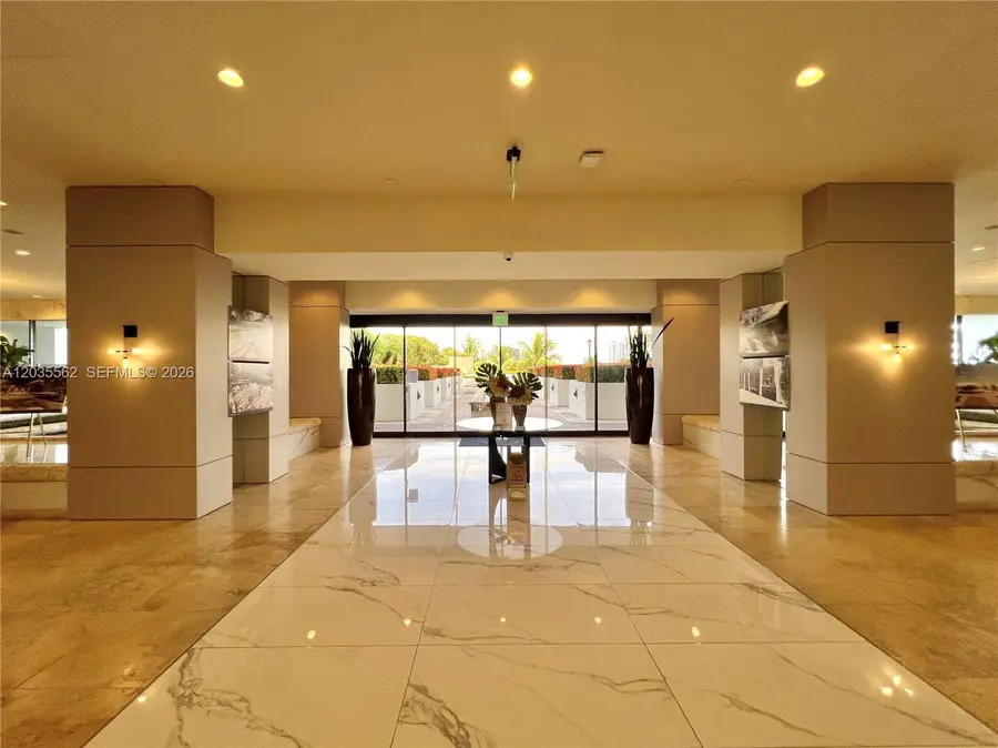 1000 W Island Boulevard #3010, Aventura, FL 33160 - #3