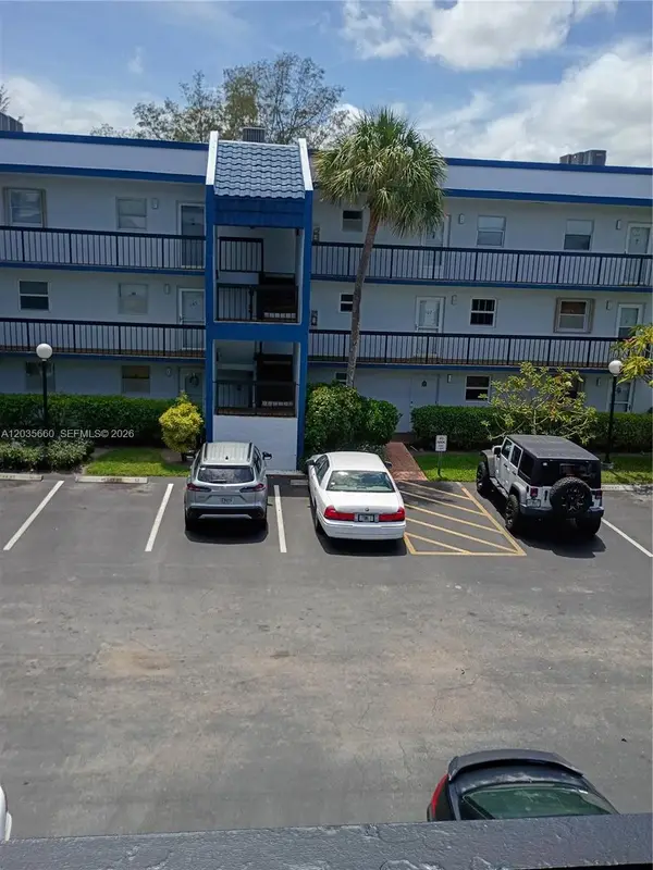 3040 Holiday Springs Boulevard #311, Margate, FL 33063