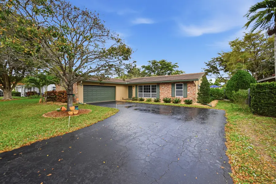 8611 NW 29th Drive, Coral Springs, FL 33065 - #2