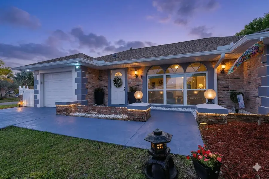 154 NE Hemet, Port Saint Lucie, FL 34983 - #3