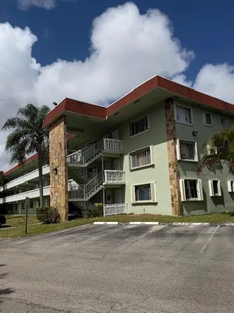 3100 Springdale Boulevard #212, Palm Springs, FL 33461 - #3