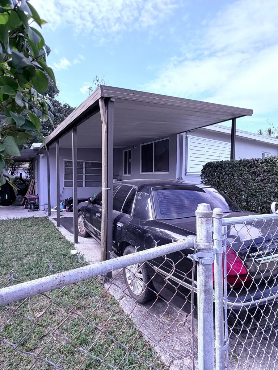 Address Withheld By Seller, Miami, FL 33142 - #3