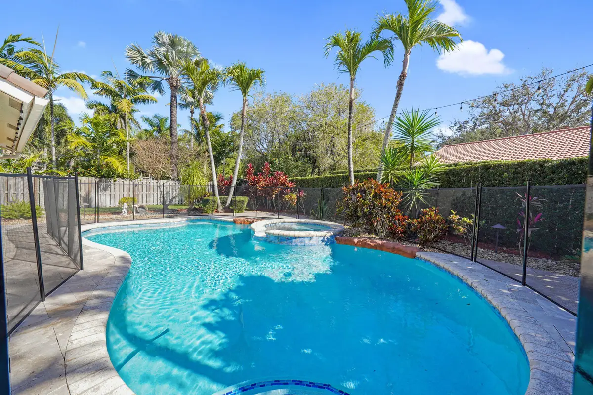 1872 NW 109th Avenue, Plantation, FL 33322 - #1