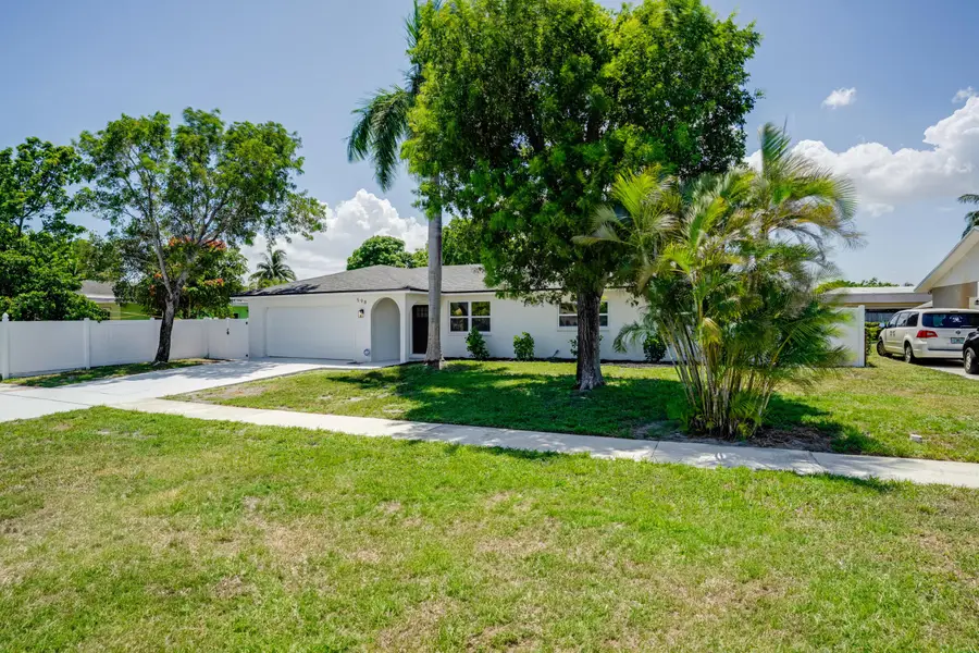 598 Coral Way, Delray Beach, FL 33445 - #2