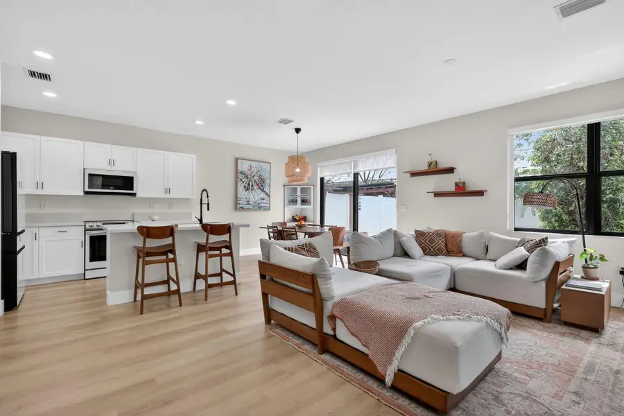 3234 W 100th Terrace, Hialeah, FL 33018 - #2