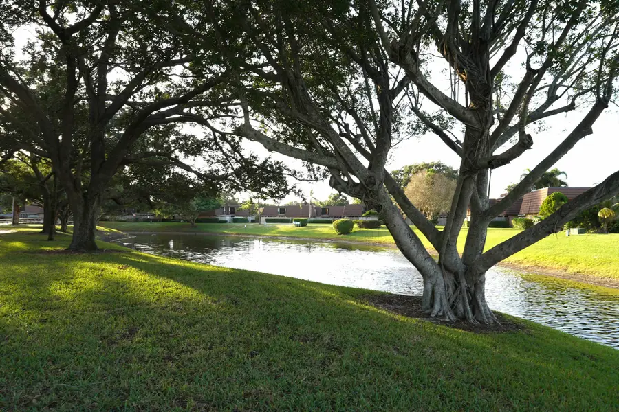 1916 19th Lane, Palm Beach Gardens, FL 33418 - #3