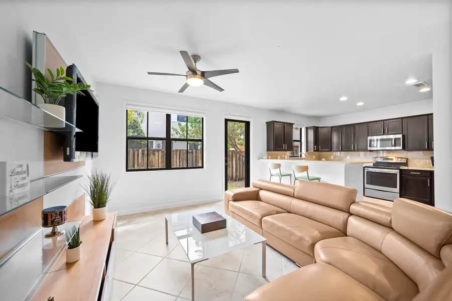 8440 Lakeview Trail, Parkland, FL 33076 - #2