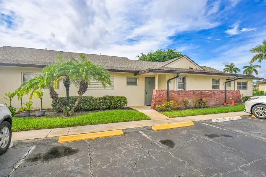 4796 Cresthaven Boulevard #B, West Palm Beach, FL 33415 - #2