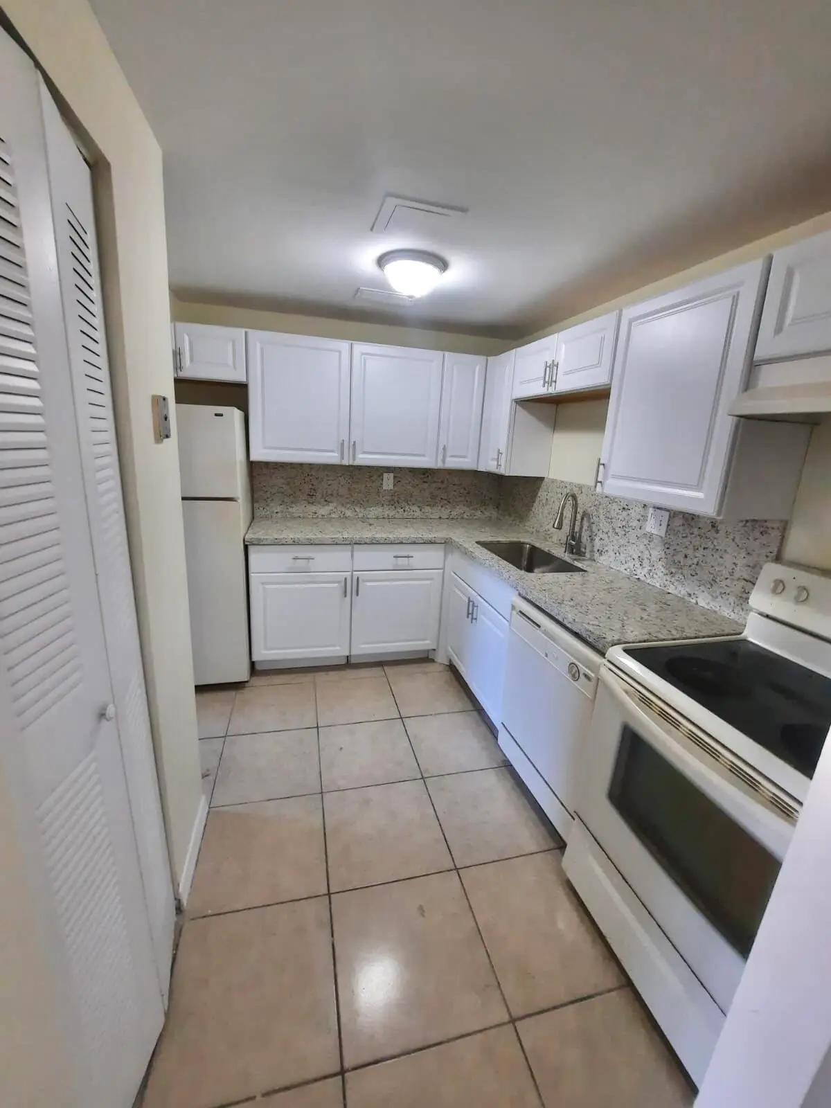 409 Executive Center Drive #208, West Palm Beach, FL 33401 - #1