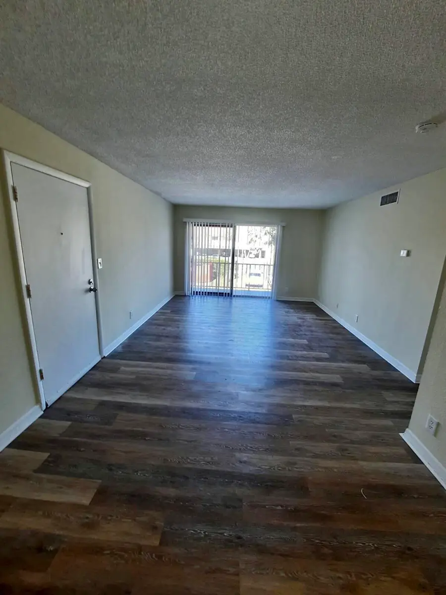 409 Executive Center Drive #208, West Palm Beach, FL 33401 - #2