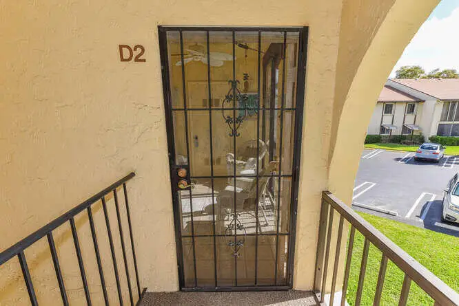 305 Knotty Pine Circle #D-2, Greenacres, FL 33463 - #2