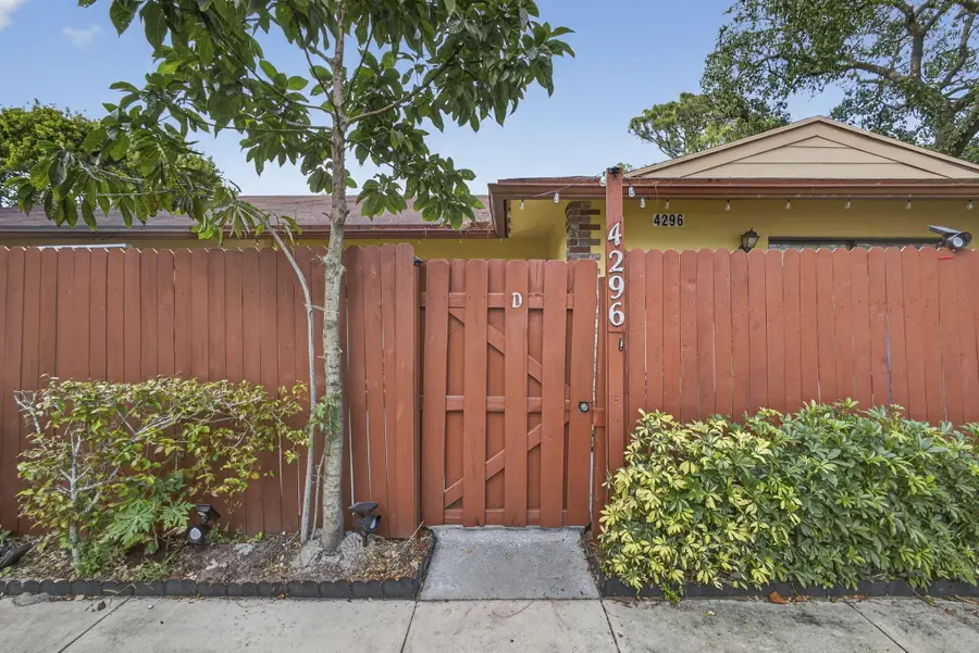 4296 Woodstock Drive #D, West Palm Beach, FL 33409 - #2
