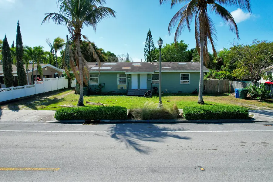 1056 NE 34th Court, Oakland Park, FL 33334 - #2