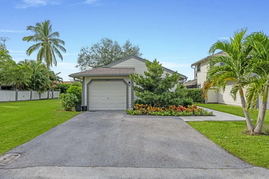 2474 Bedford Mews Drive, Wellington, FL 33414 - #2