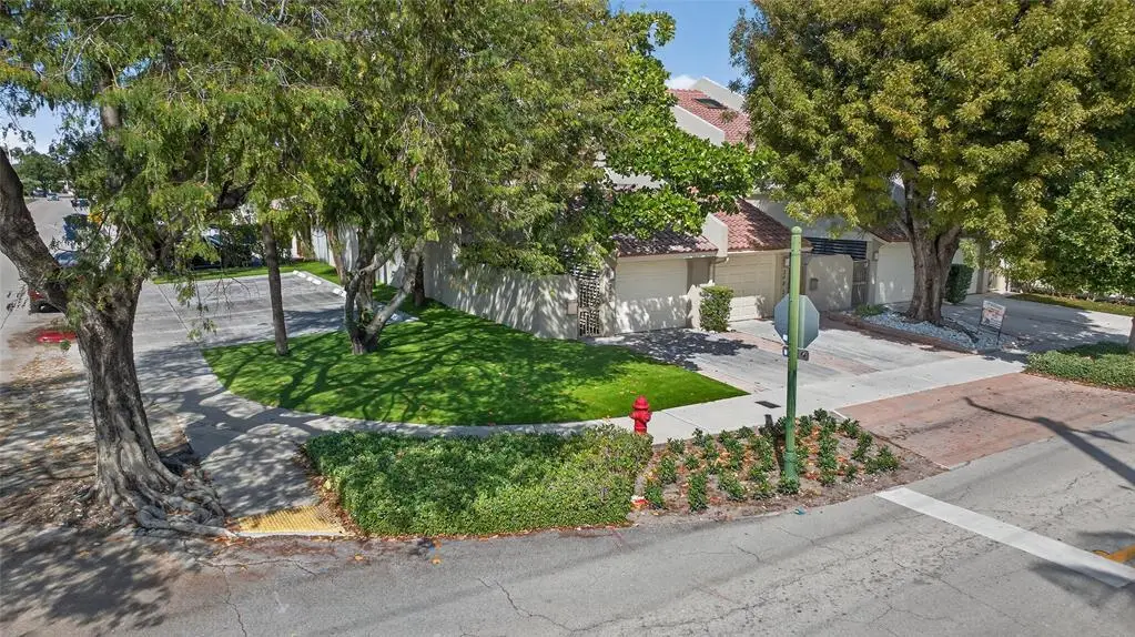 210 Washingtonia, Fort Lauderdale, FL 33308 - #1