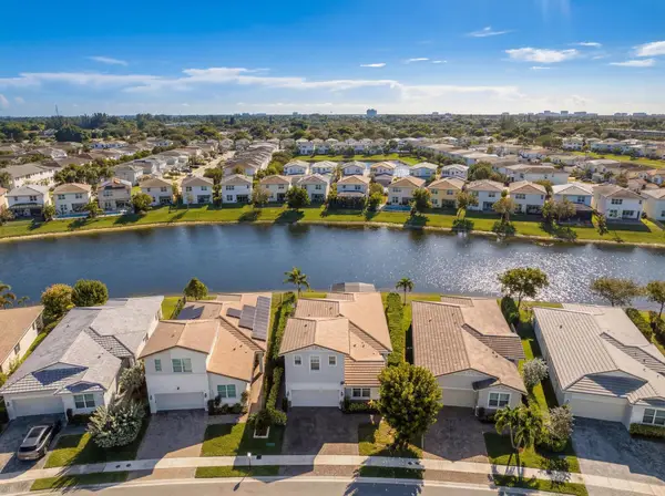 4122 Rosa, Deerfield Beach, FL 33064