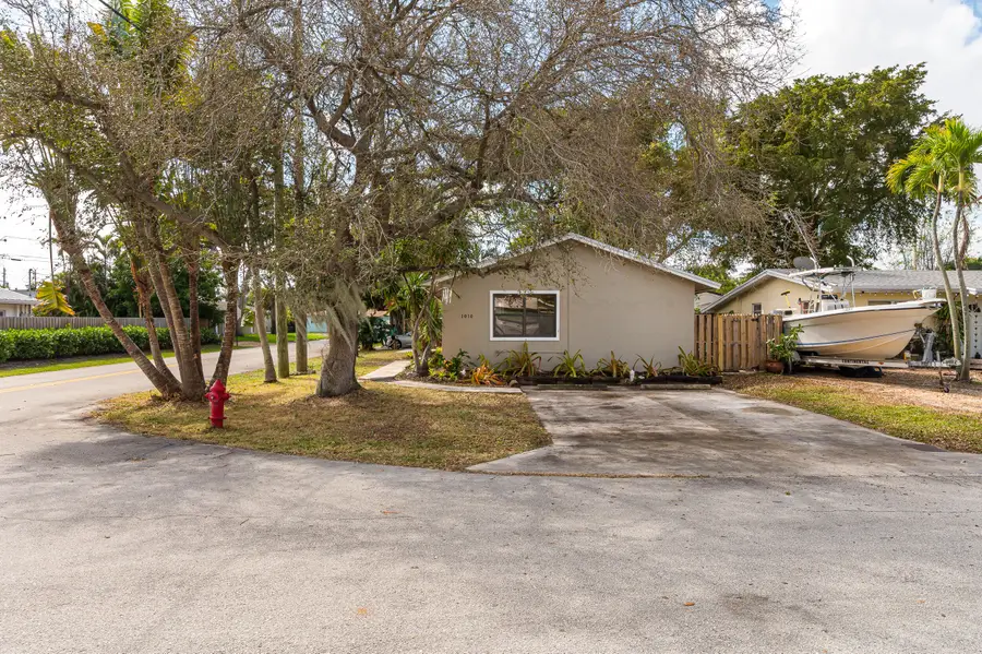 1010 NE 16th Street Ne, Fort Lauderdale, FL 33304 - #3
