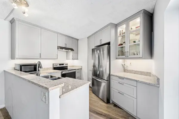 3827 Victoria, West Palm Beach, FL 33406