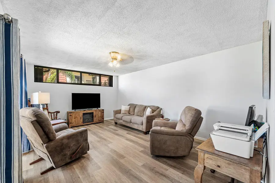 3827 Victoria Drive, West Palm Beach, FL 33406 - #3